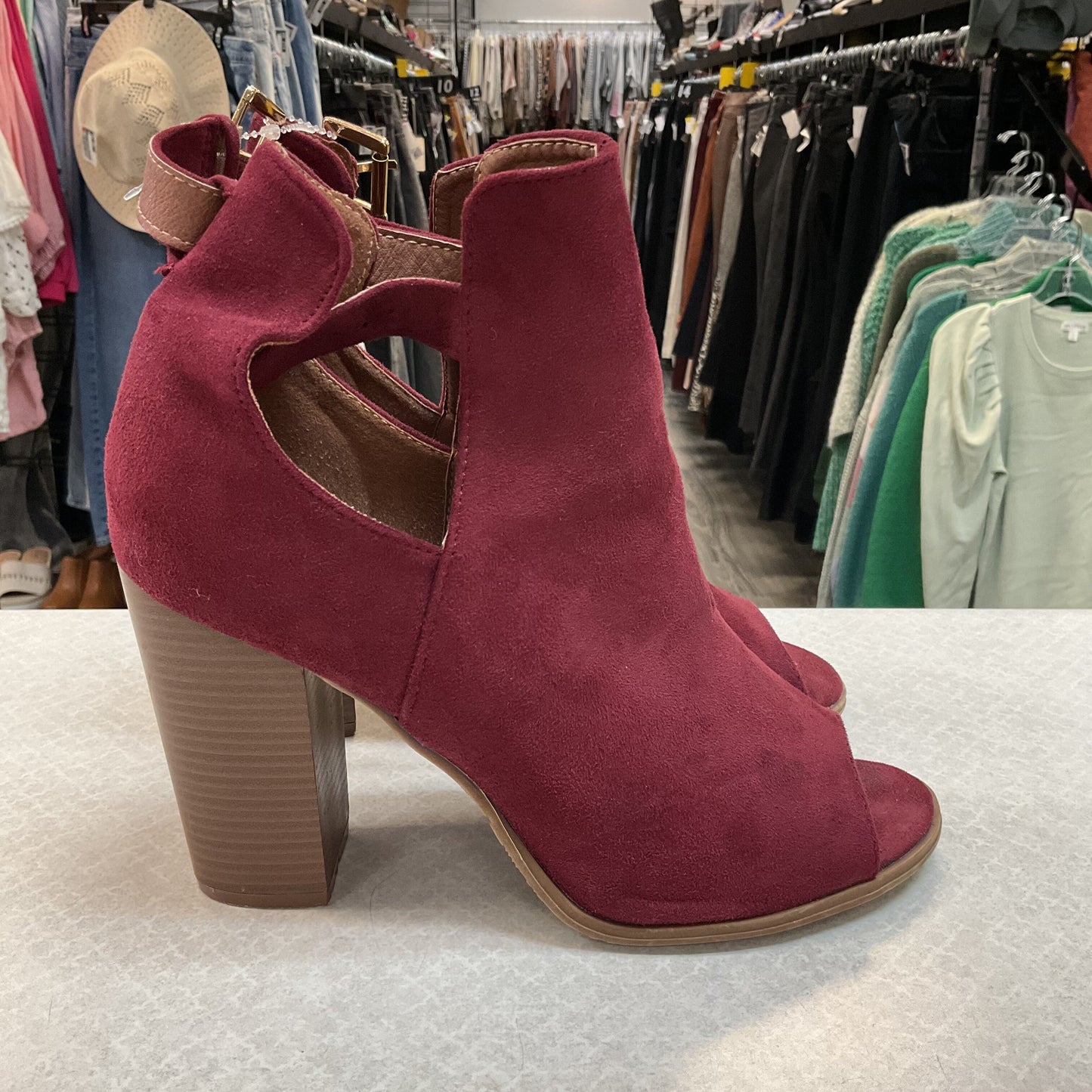 Sandals Heels Block By Bella Marie Size: 8.5