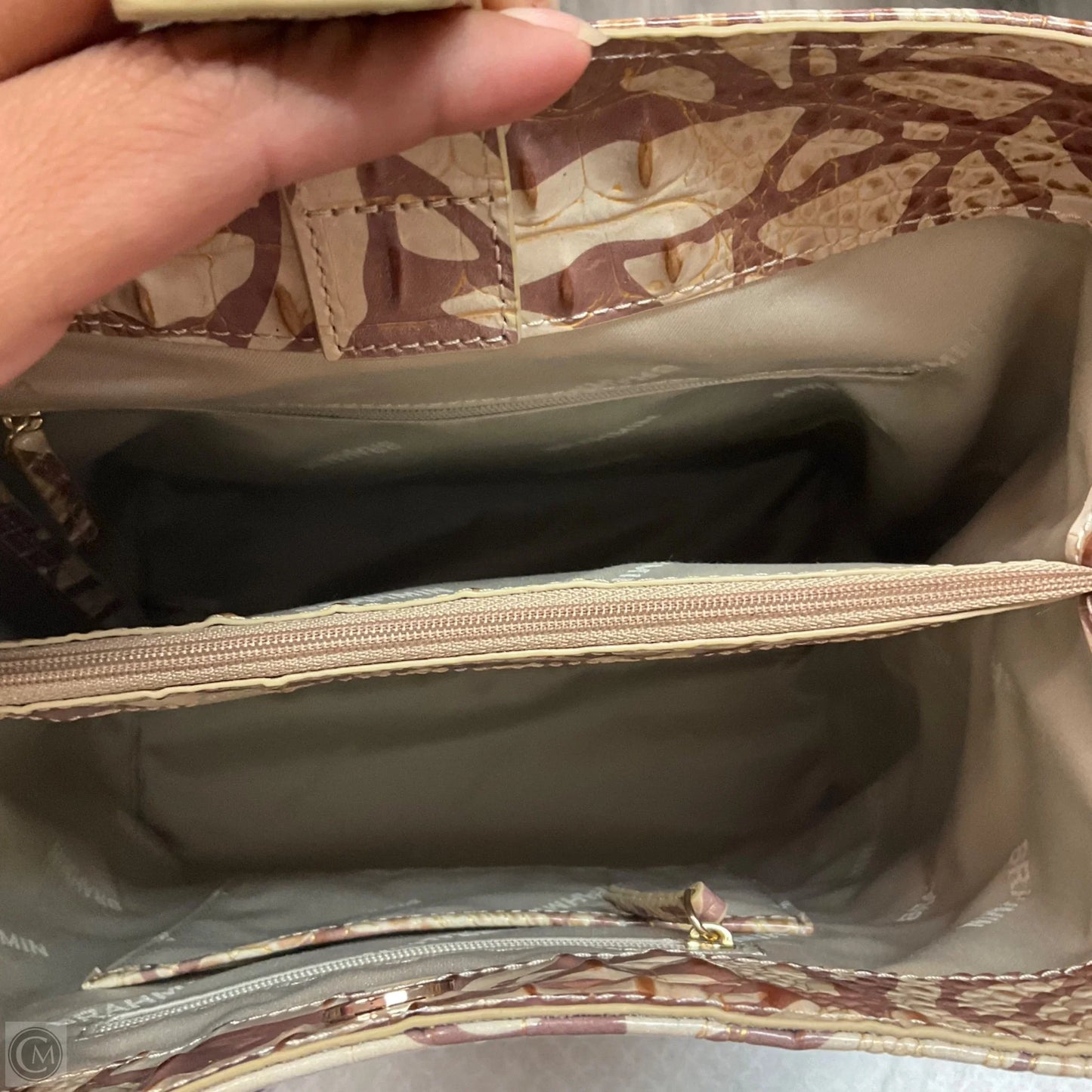 Handbag Designer By Brahmin, Size: Large