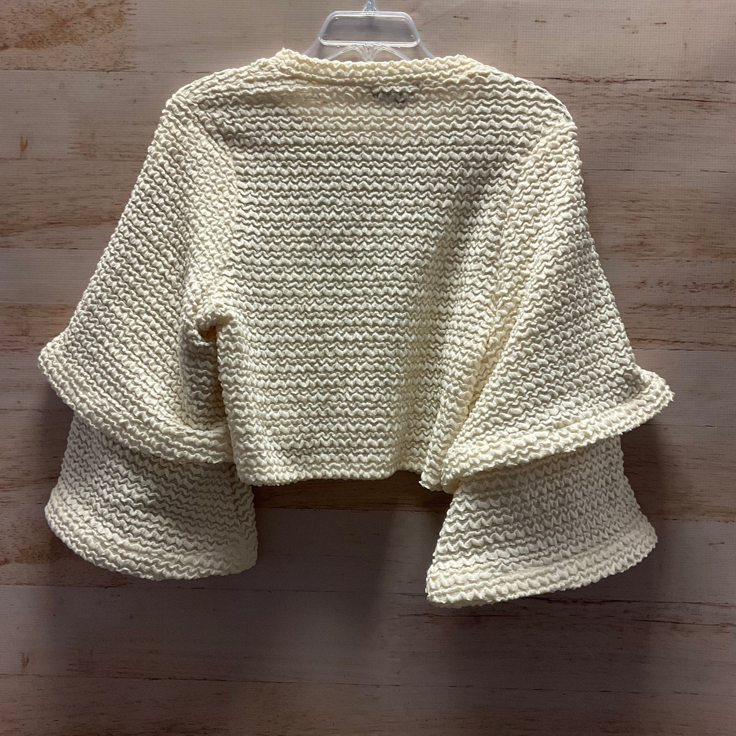 Top Long Sleeve By Garfield And Marks In Cream, Size: S