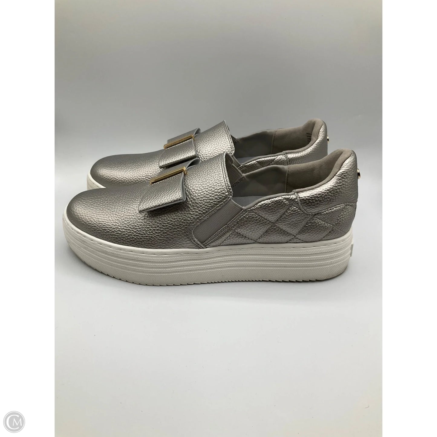 Shoes Flats By Clothes Mentor In Silver, Size: 10