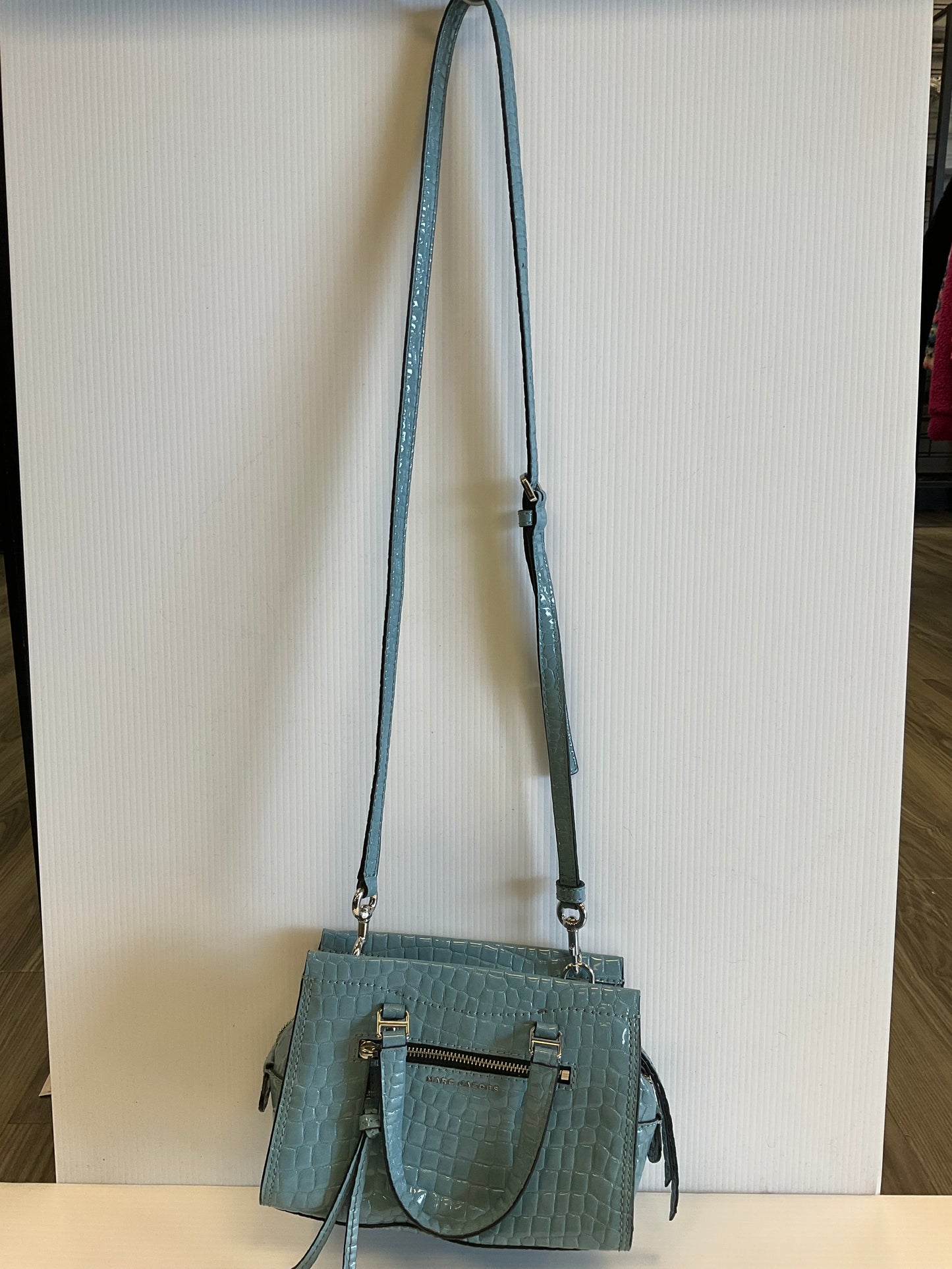 Crossbody Luxury Designer By Marc Jacobs, Size: Small