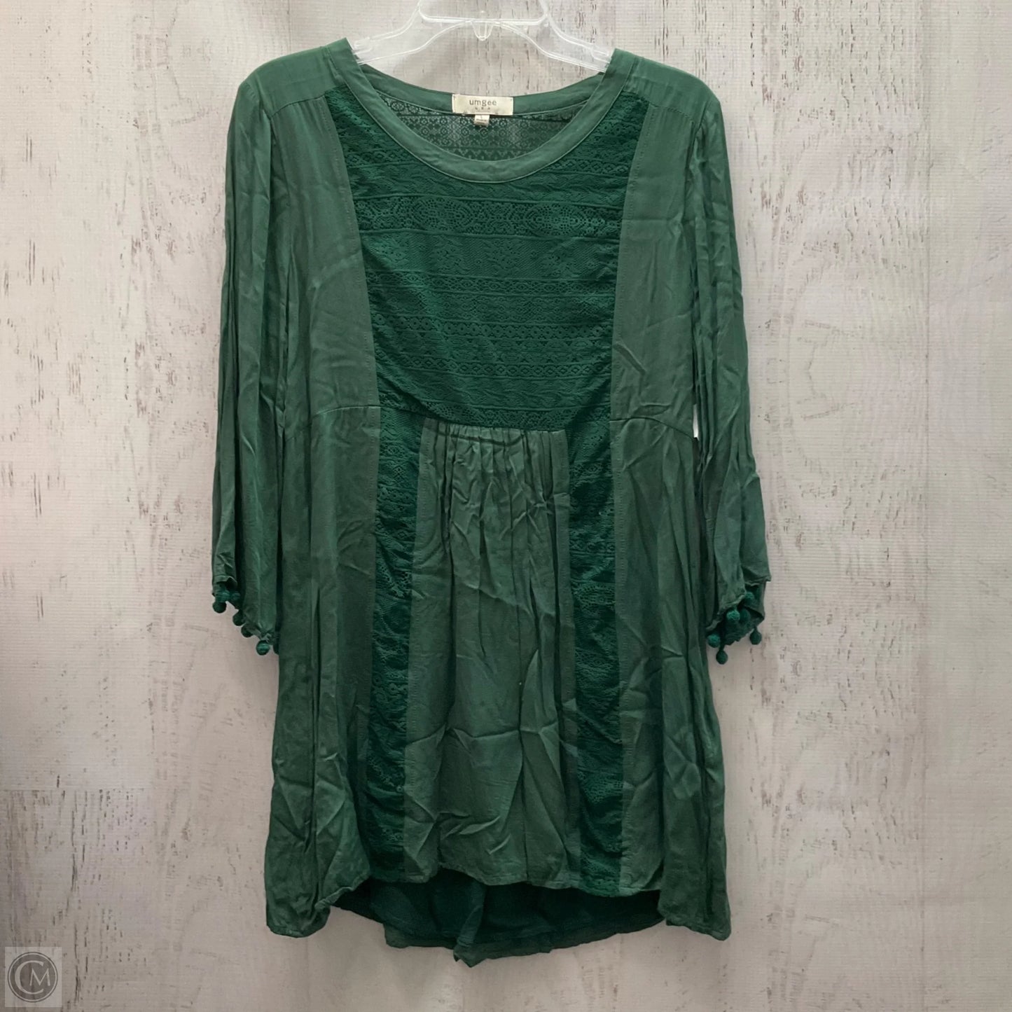 Dress Casual Short By Umgee In Green, Size: L