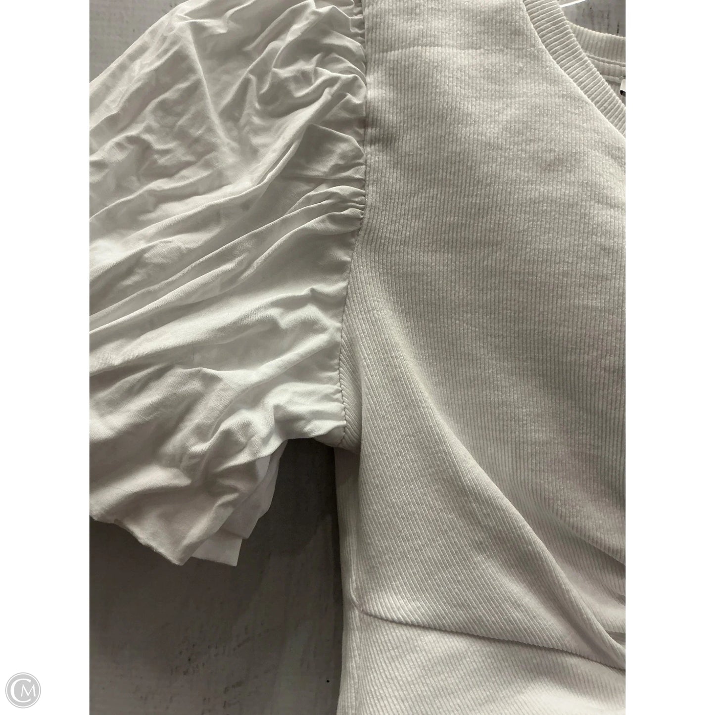 Top Short Sleeve By Zara In White, Size: M