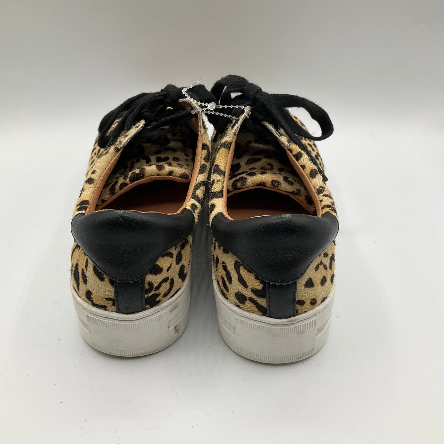 Shoes Sneakers By Halogen In Animal Print, Size: 7