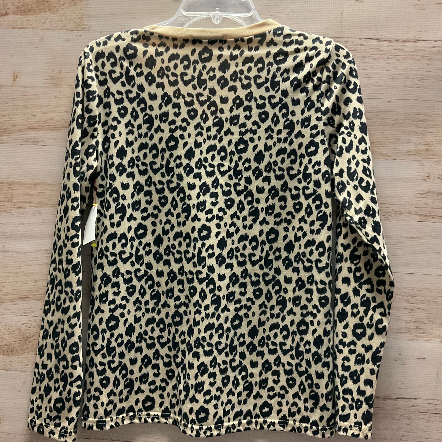 Top Long Sleeve By Clothes Mentor In Animal Print, Size: Xs