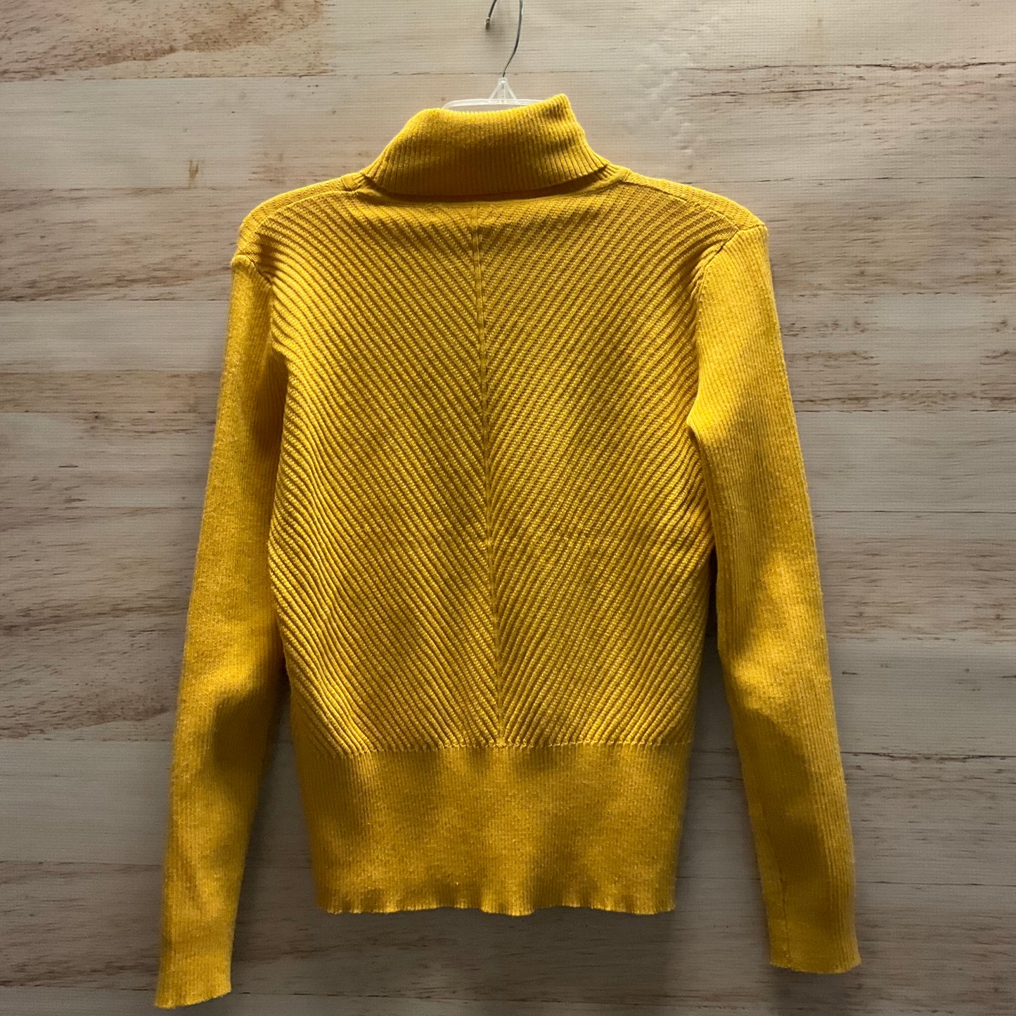 Top Long Sleeve By Solitaire In Yellow, Size: S