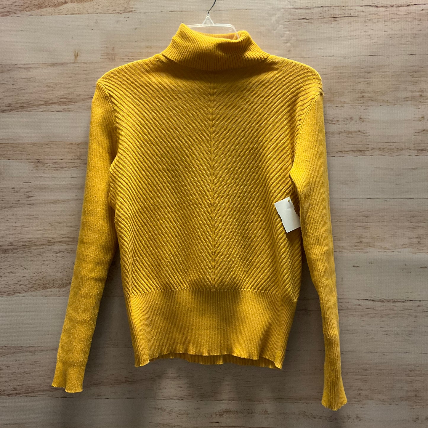 Top Long Sleeve By Solitaire In Yellow, Size: S