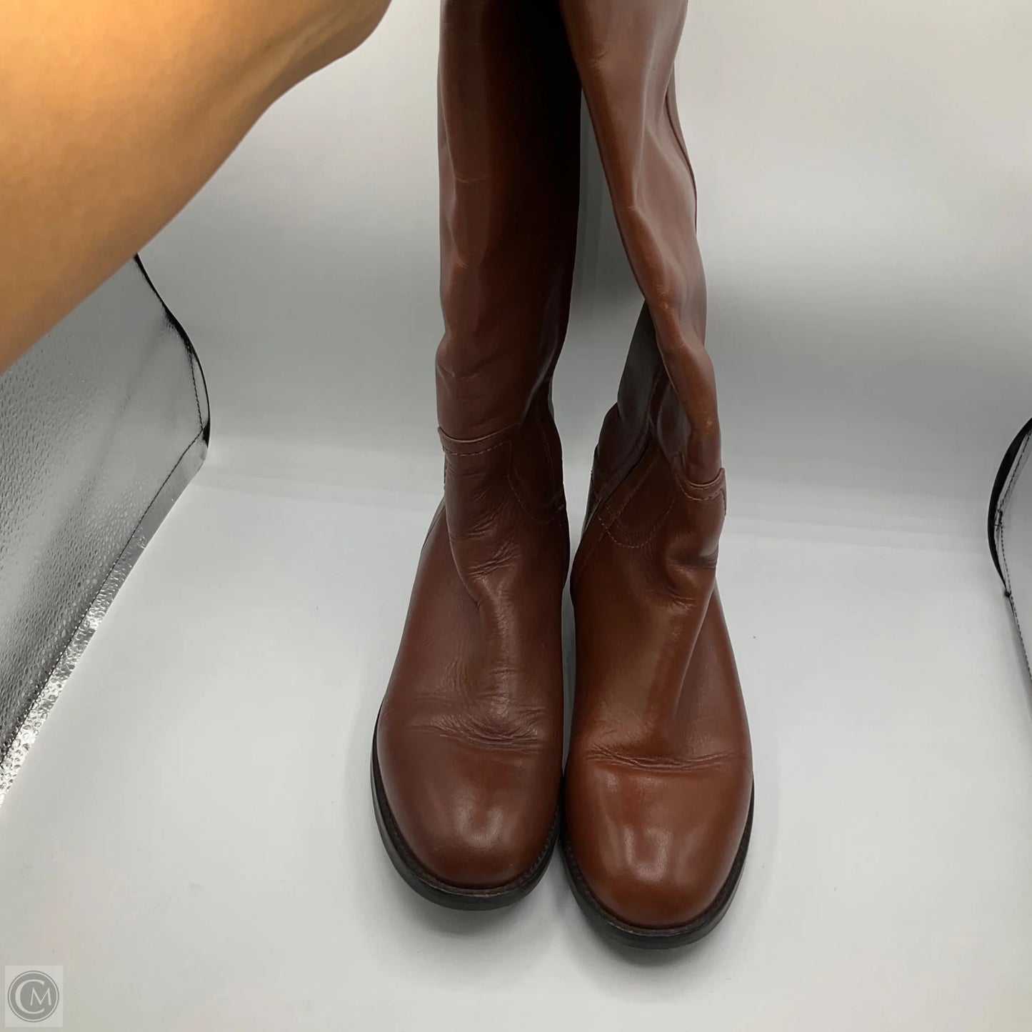 Boots Designer By Tory Burch In Brown, Size: 6