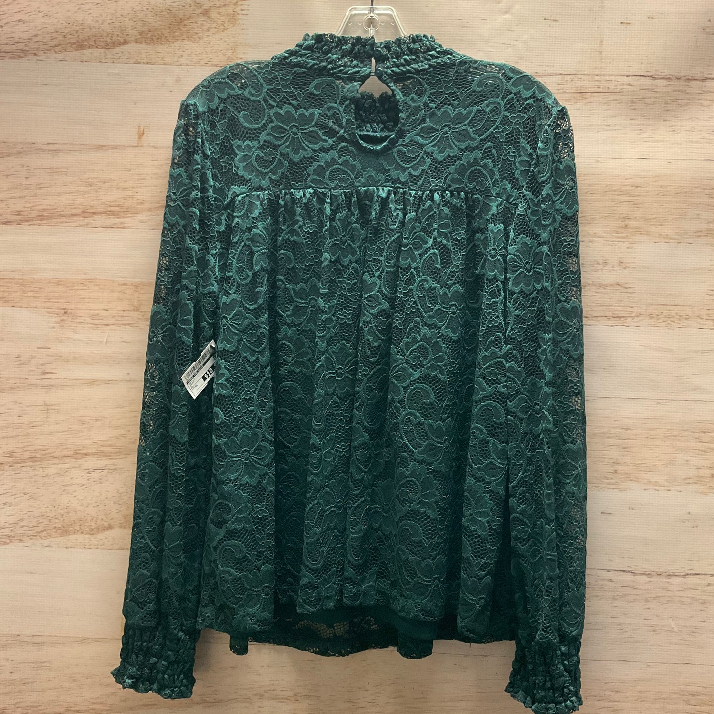 Top Long Sleeve By Cable And Gauge In Green, Size: Xl