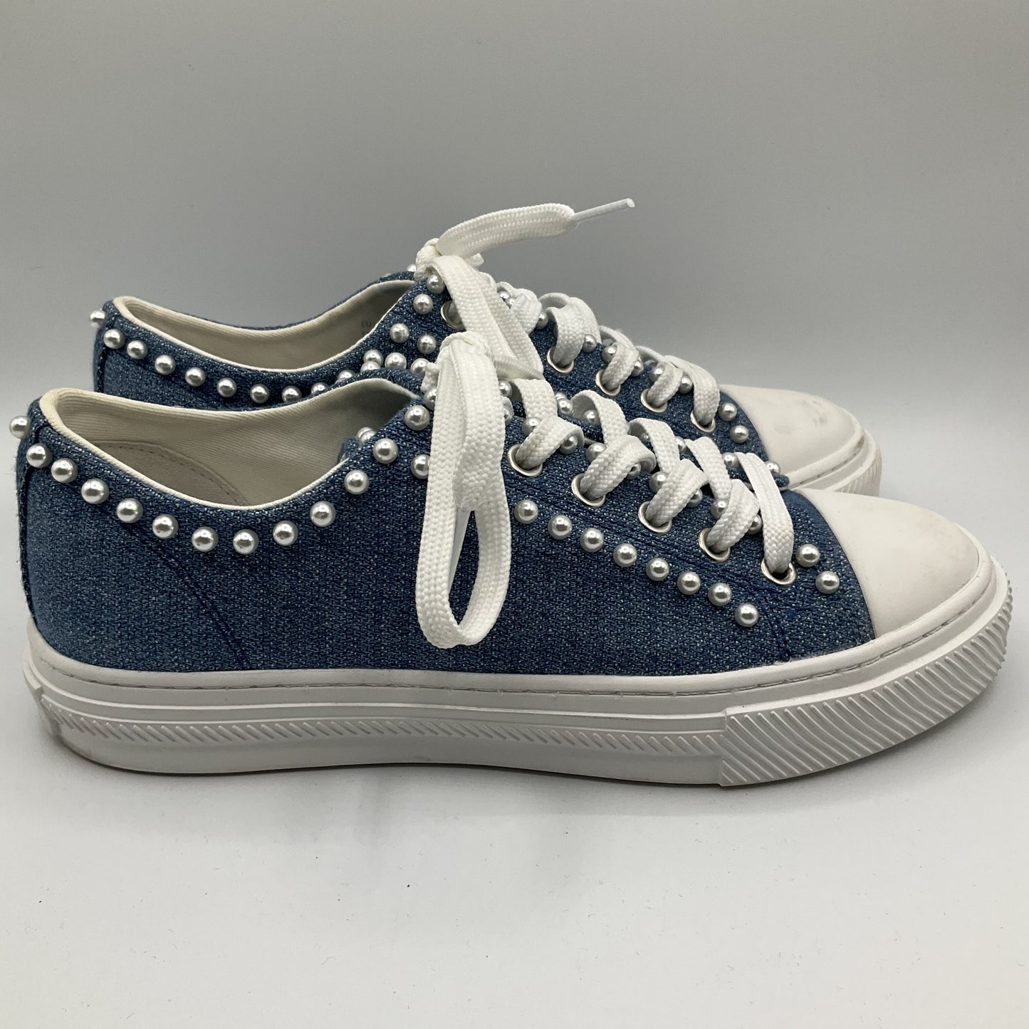 Shoes Athletic By Stuart Weitzman  Size: 6.5