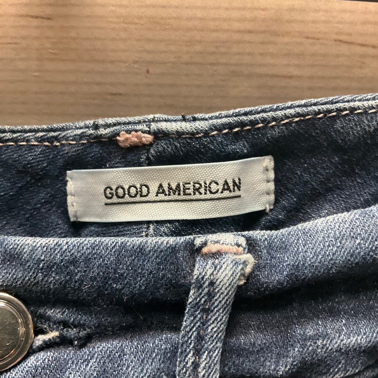 Jeans Cropped By Good American In Blue Denim, Size: 4