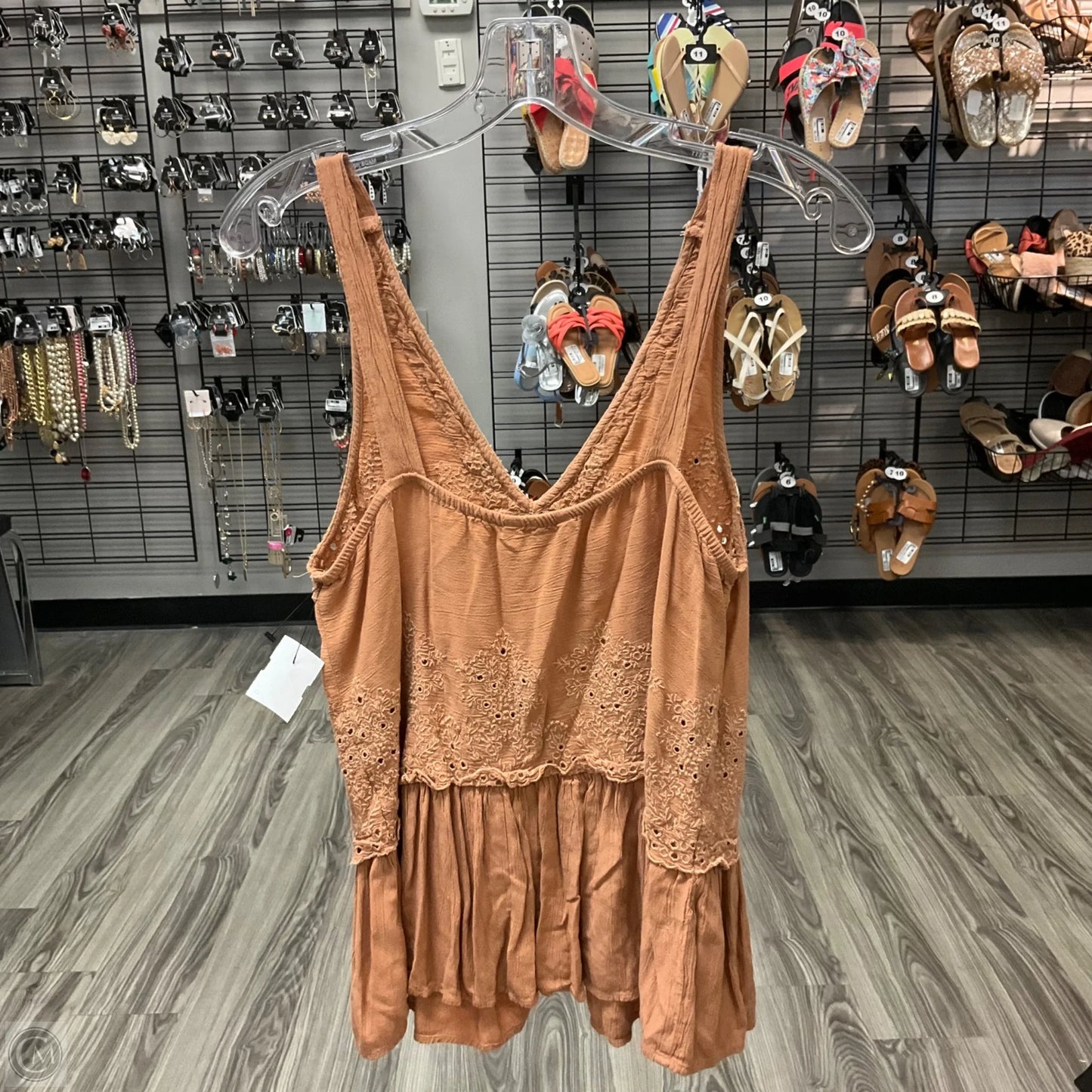 Top Sleeveless By American In Orange, Size: M