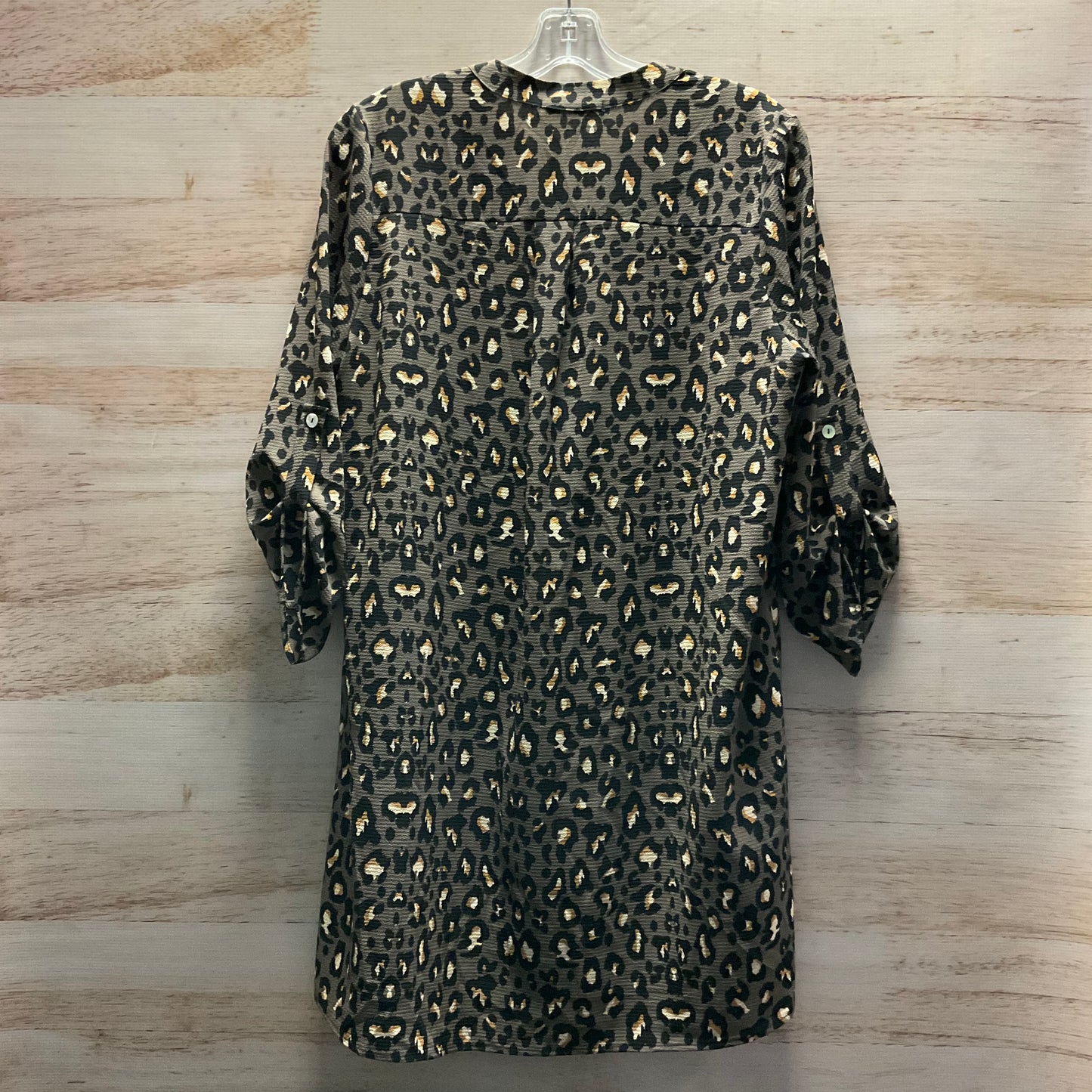 Dress Casual Short By Entro In Animal Print, Size: M