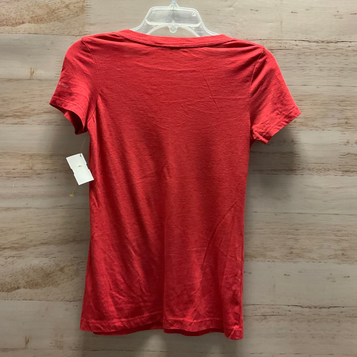 Top Short Sleeve By Clothes Mentor In Red, Size: S