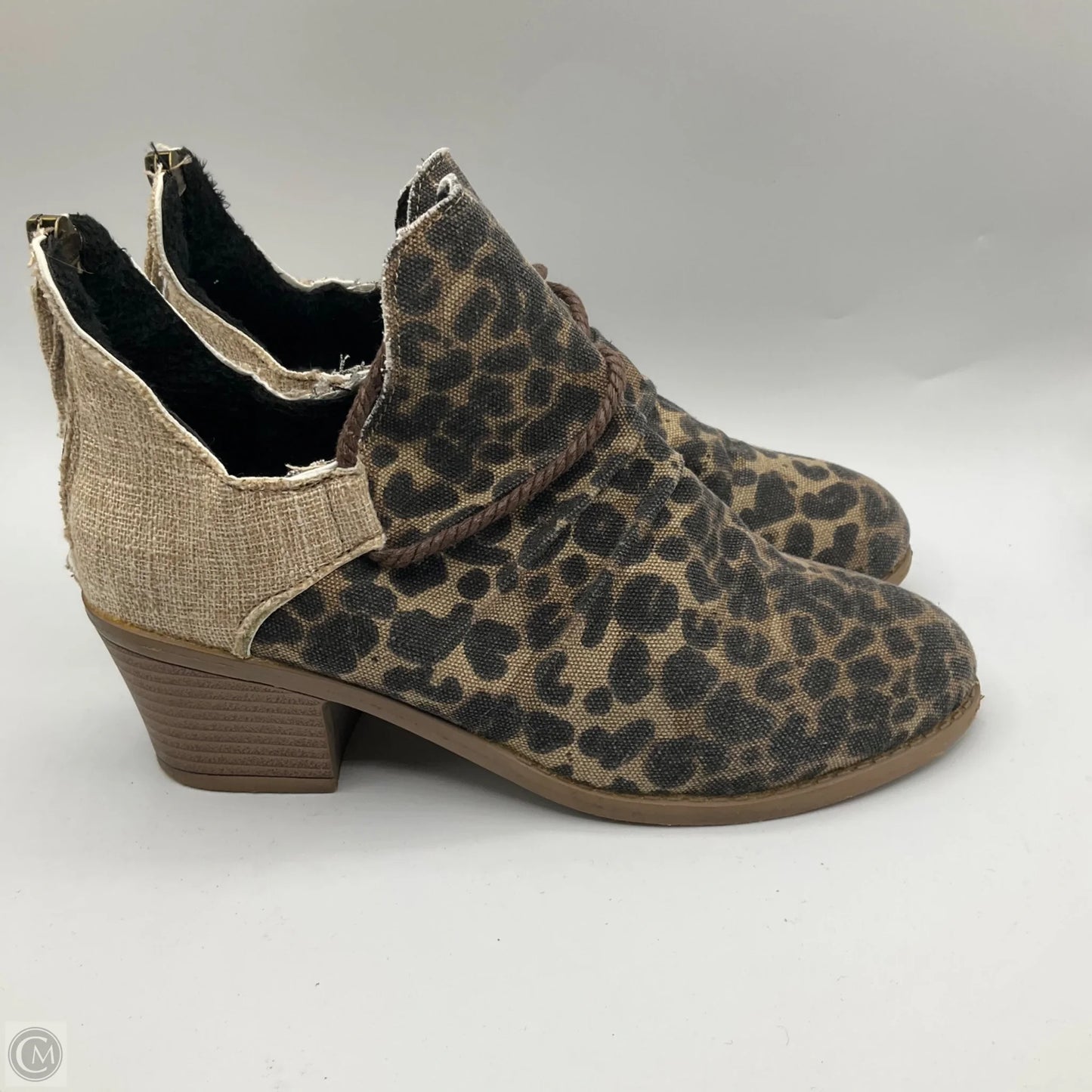 Boots Ankle Heels By Clothes Mentor In Animal Print, Size: 7