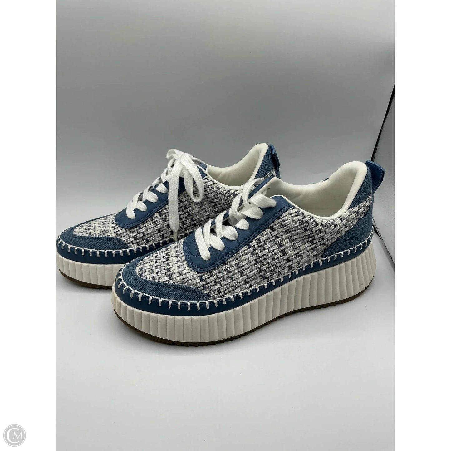 Shoes Sneakers By Universal Thread In Blue & White, Size: 7