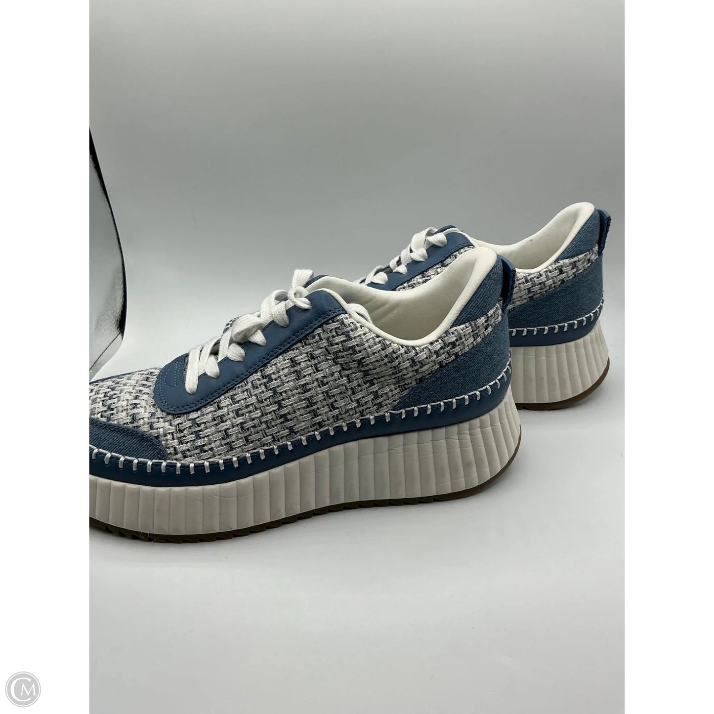 Shoes Sneakers By Universal Thread In Blue & White, Size: 11