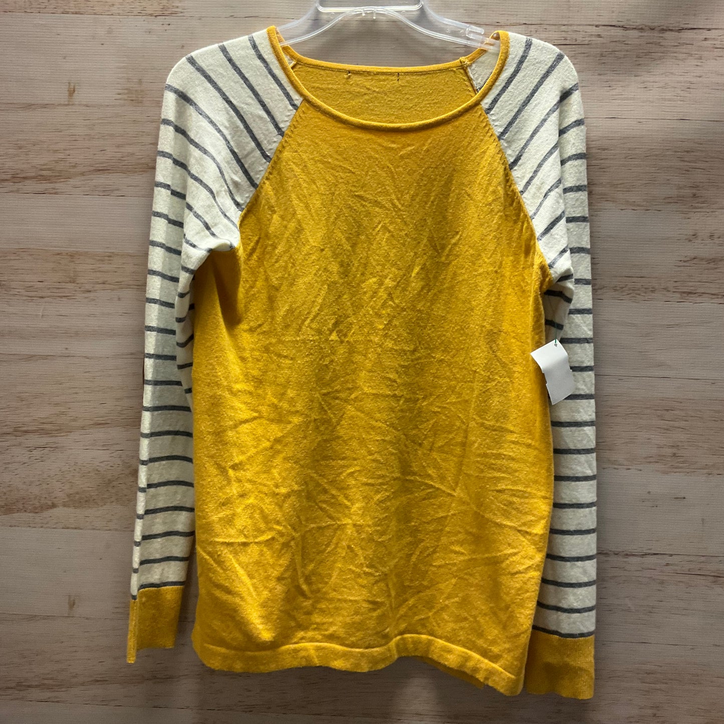 Top Long Sleeve By Clothes Mentor In Yellow, Size: S