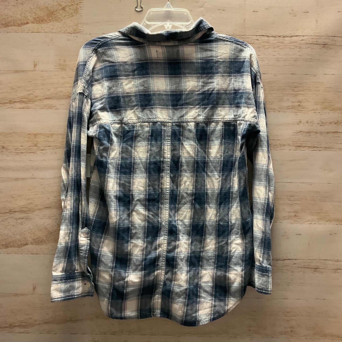 Top Long Sleeve By Old Navy In Plaid Pattern, Size: S