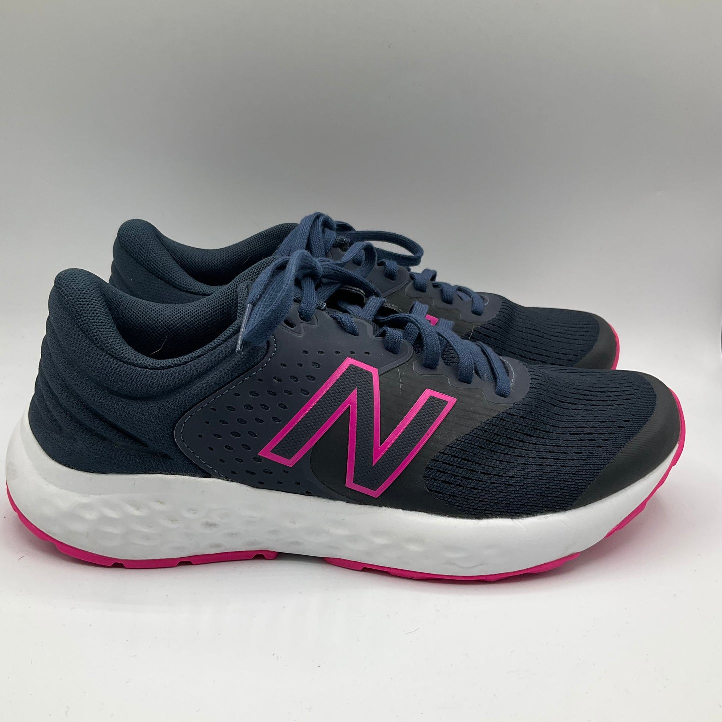 Shoes Athletic By New Balance In Navy, Size: 9