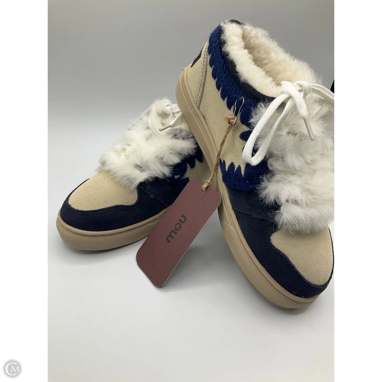 Shoes Sneakers By Clothes Mentor In Blue & Cream, Size: 6