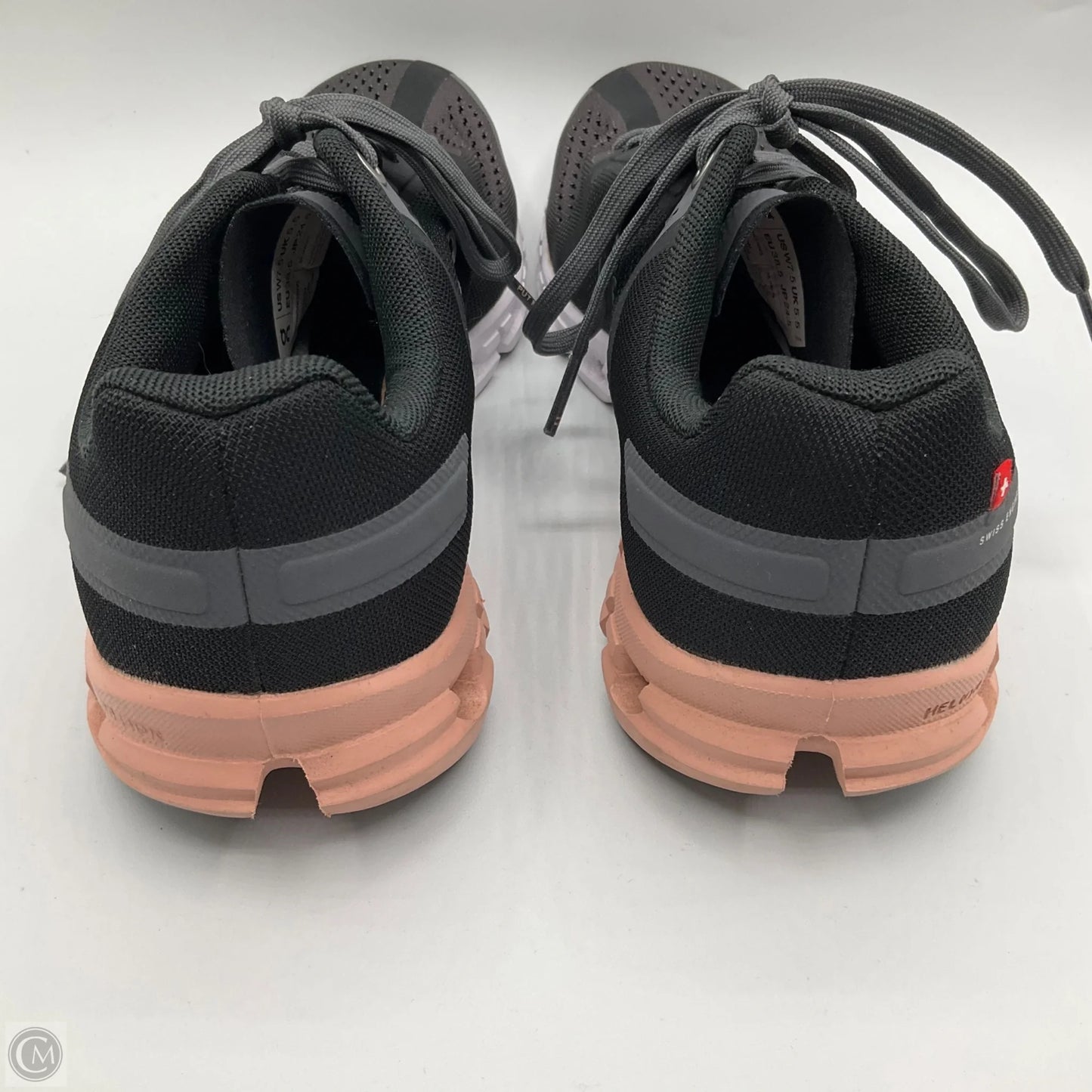 Shoes Athletic By On Cloud In Grey & Pink, Size: 7.5