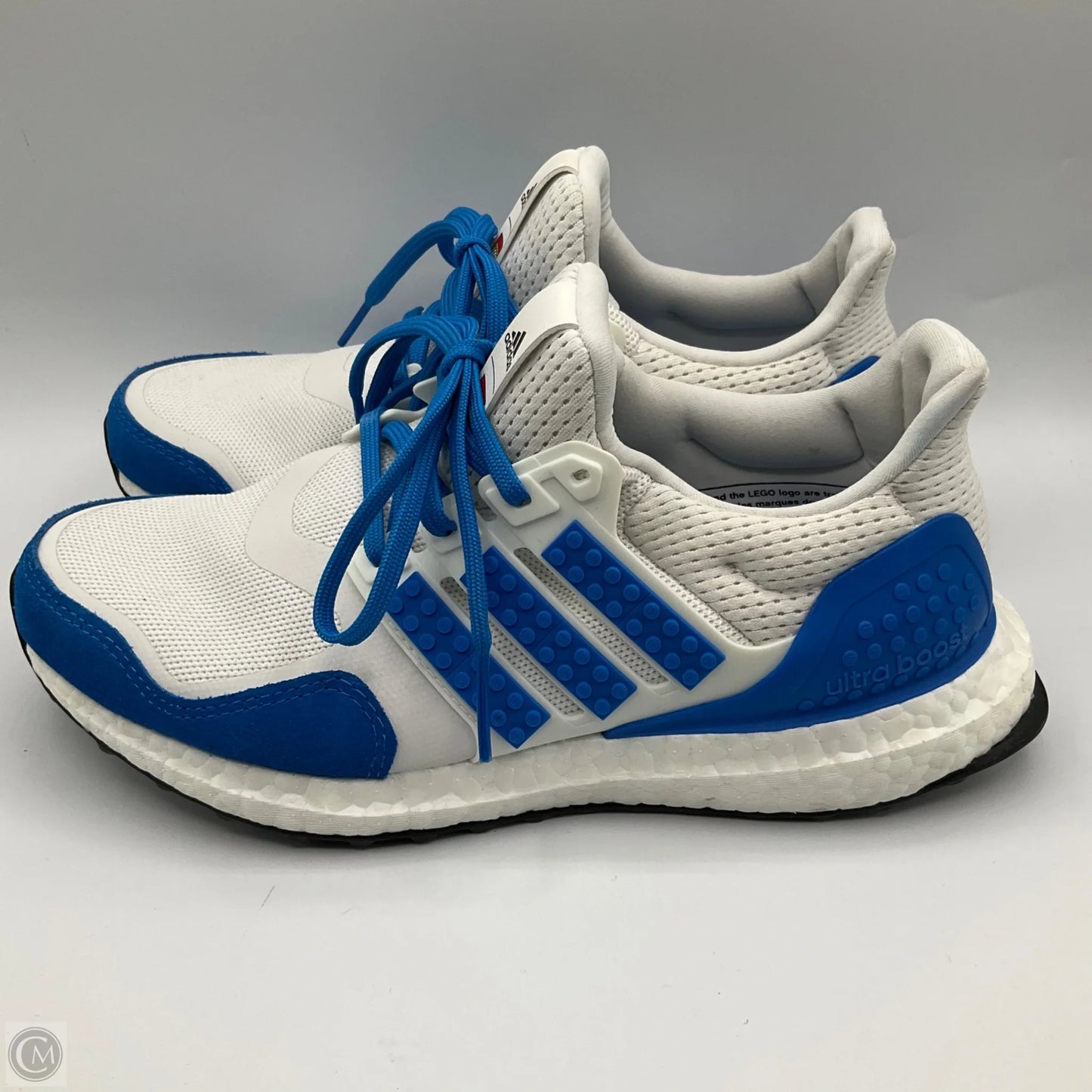 Shoes Athletic By Adidas In White, Size: 5