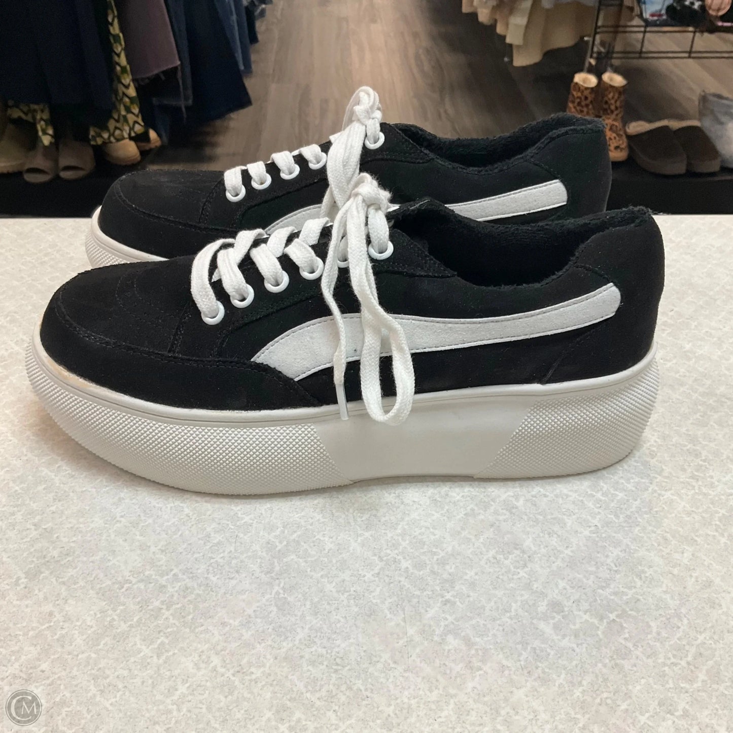 Shoes Athletic By Madden Girl In Black, Size: 7.5