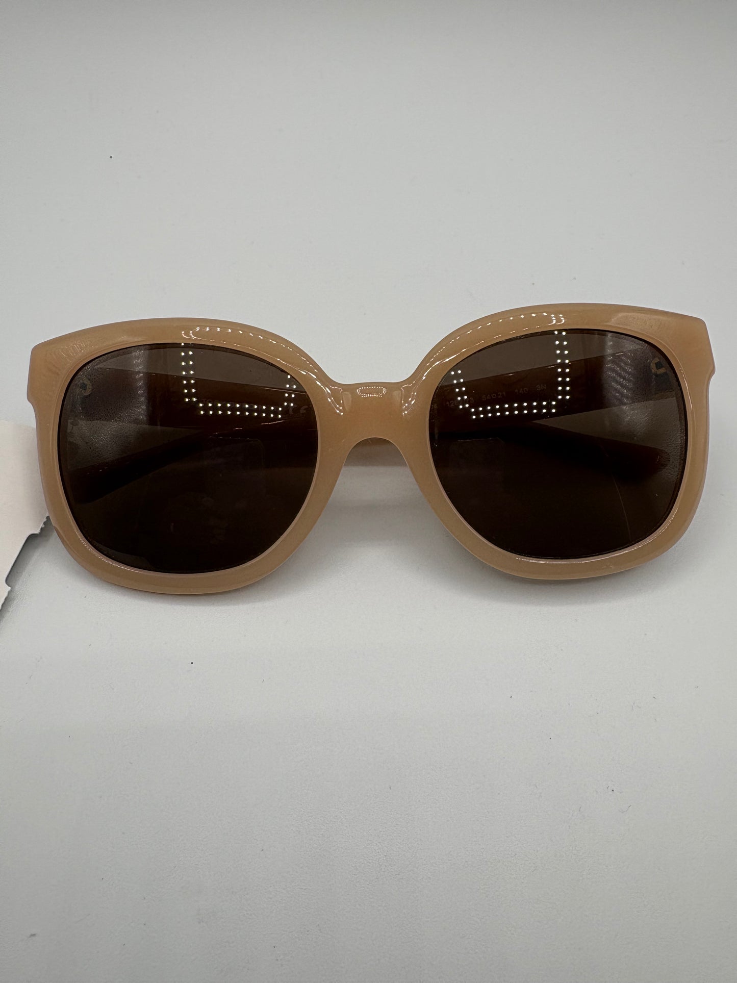 Sunglasses Designer By Tory Burch In Cream